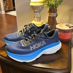 Mens Hoka Bondi 8 Size 8 wide Blue great condition